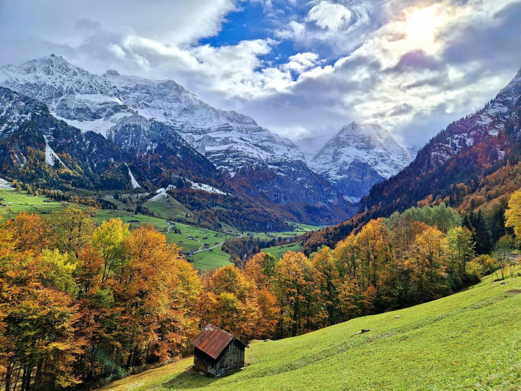 Bed And Breakfast - Die Aelplersuit Fuer Backpackers Im Berghuesli Linthal Exterior foto